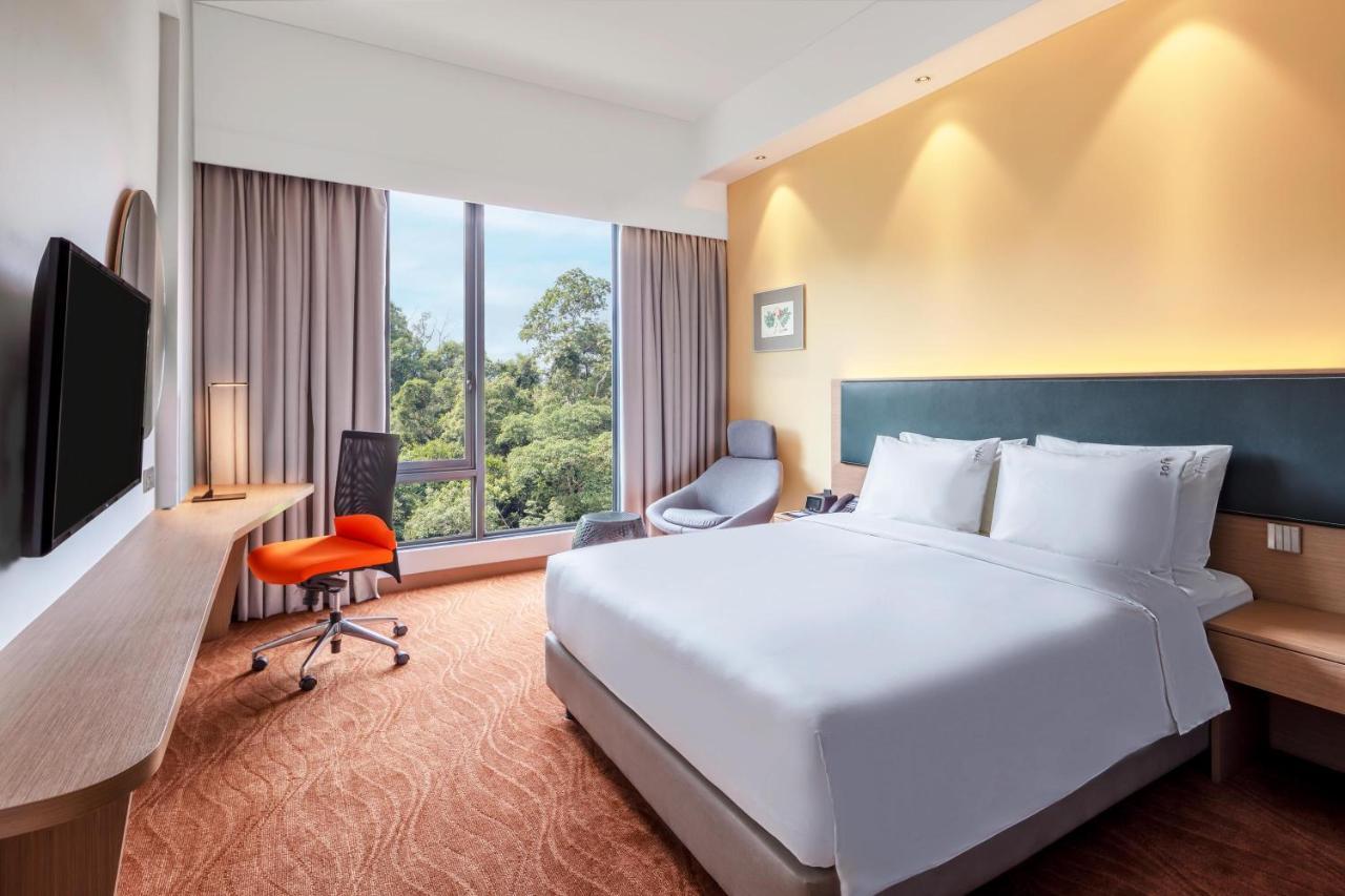 Holiday Inn Express Kota Kinabalu City Centre By Ihg Εξωτερικό φωτογραφία
