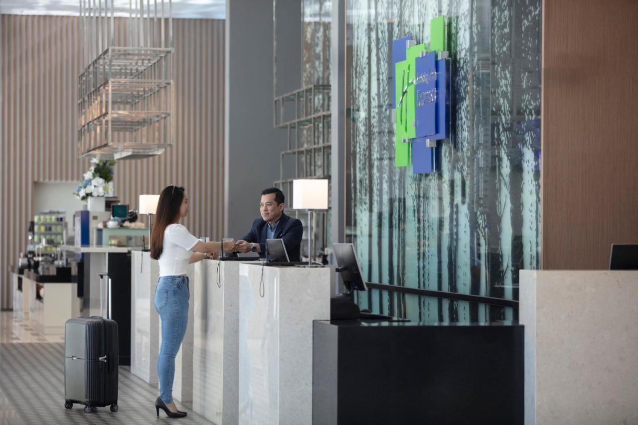 Holiday Inn Express Kota Kinabalu City Centre By Ihg Εξωτερικό φωτογραφία