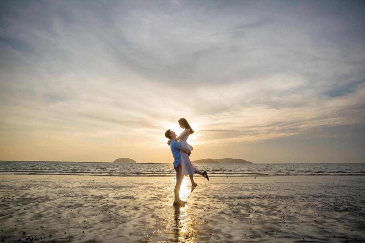Holiday Inn Express Kota Kinabalu City Centre By Ihg Εξωτερικό φωτογραφία